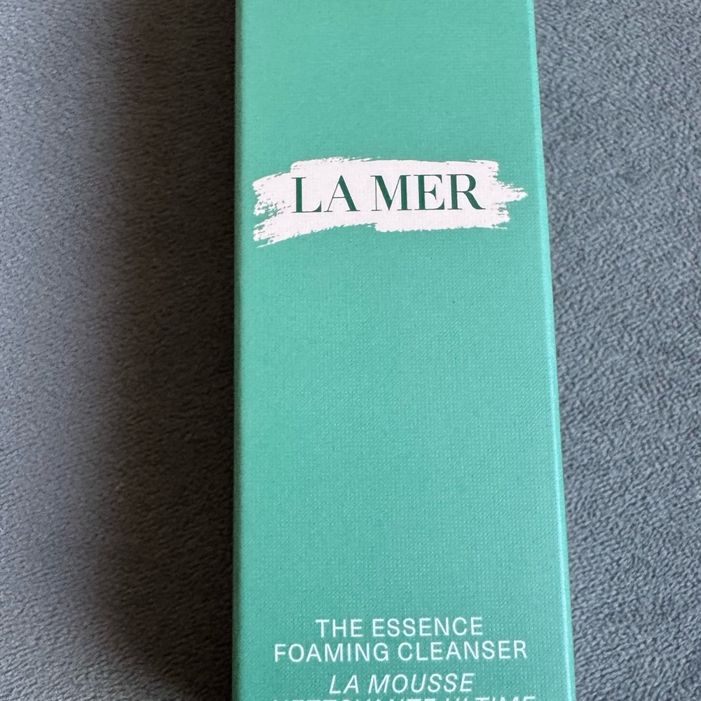 La Mer Moisturizing Soft Cream in Green Box - Picture 2 of 4